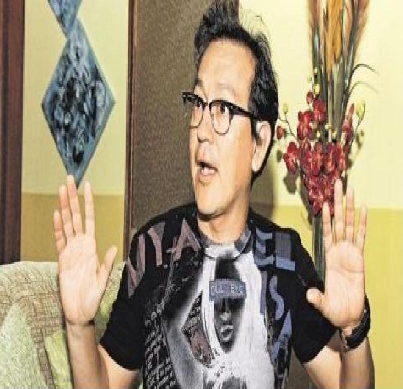 Actor David Reinoso tilda de politiquería acción emprendida por Silueta X-DianeRodriguez