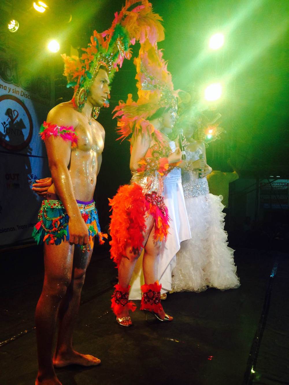 Orgullo y diversidad sexual 2014 - orgullo glbti - orgullo gay guayaquil - asociación silueta x con Diane Marie Rodríguez Zambrano  (1)