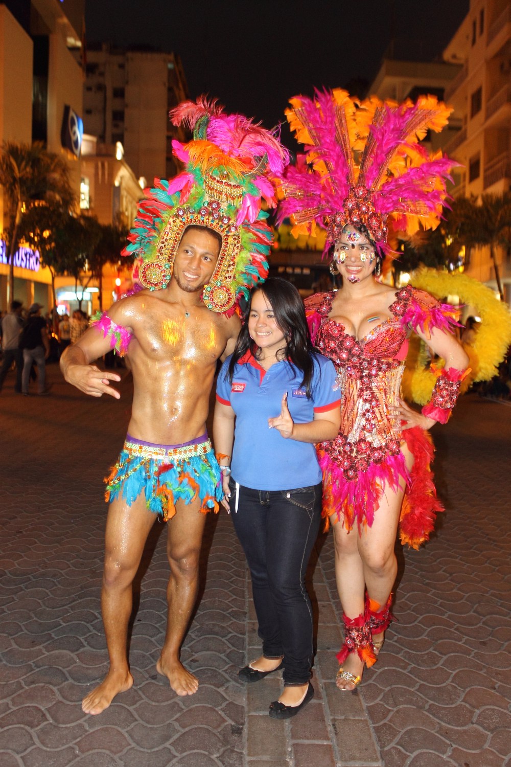 trans transexual transgénero travesti Diane Marie Rodríguez Zambrano en Orgullo y diversidad sexual 2014 - orgullo gay - orgullo glbti guayaquil 7