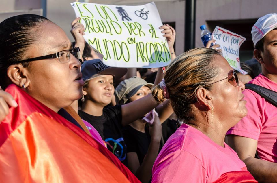 Orgullo LGBT Gay Ecuador Guayaquil 2015 - Asociación Silueta X (101)