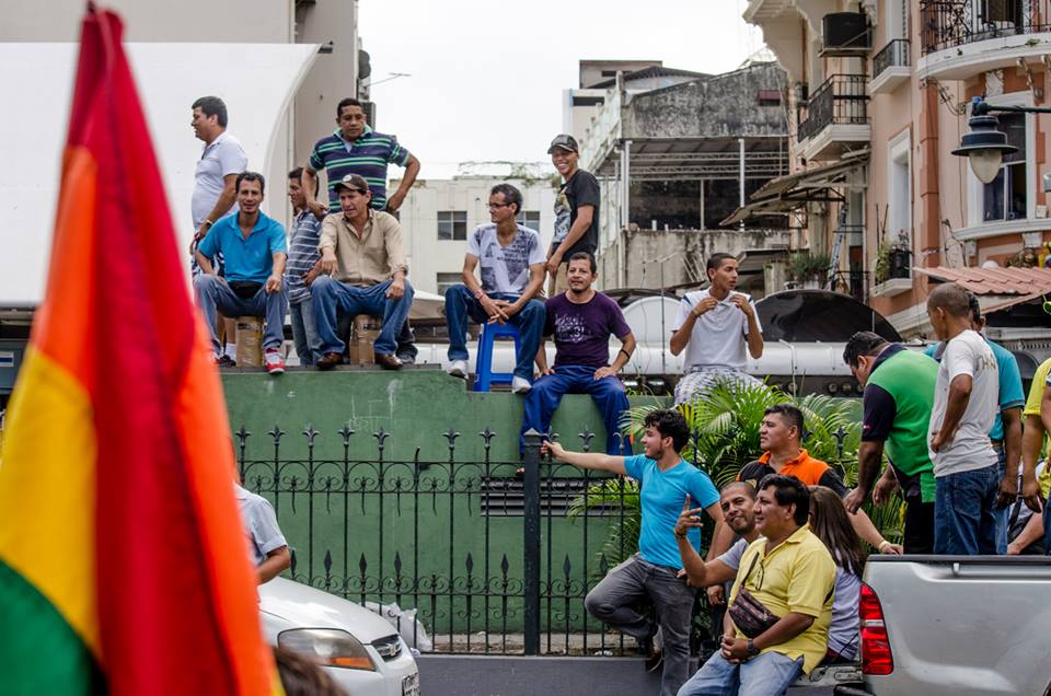 Orgullo LGBT Gay Ecuador Guayaquil 2015 - Asociación Silueta X (109)