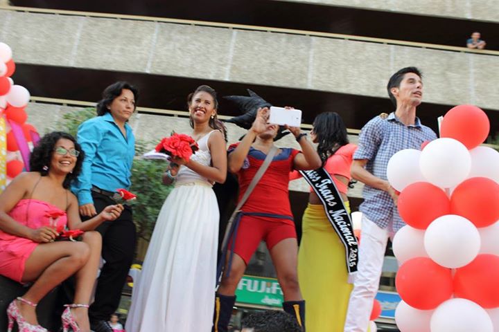 Orgullo LGBT Gay Ecuador Guayaquil 2015 - Asociación Silueta X (112)
