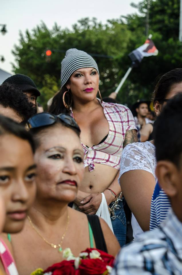 Orgullo LGBT Gay Ecuador Guayaquil 2015 - Asociación Silueta X (122)