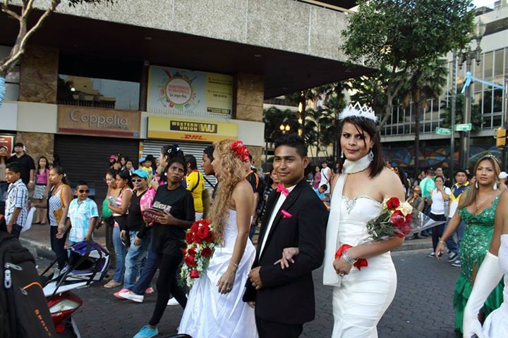 Orgullo LGBT Gay Ecuador Guayaquil 2015 - Asociación Silueta X (147)
