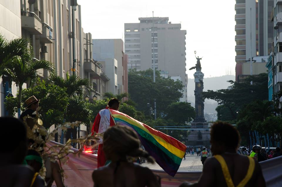 Orgullo LGBT Gay Ecuador Guayaquil 2015 - Asociación Silueta X (154)