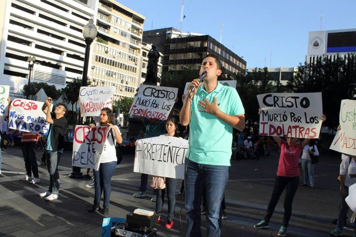 Orgullo LGBT Gay Ecuador Guayaquil 2015 - Asociación Silueta X (186)