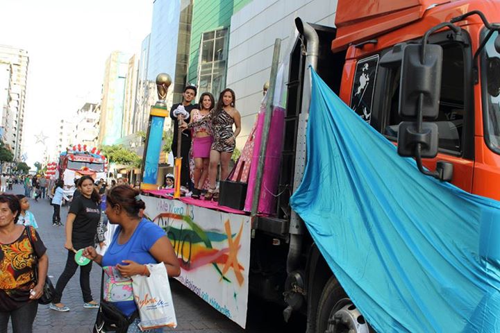 Orgullo LGBT Gay Ecuador Guayaquil 2015 - Asociación Silueta X (59)