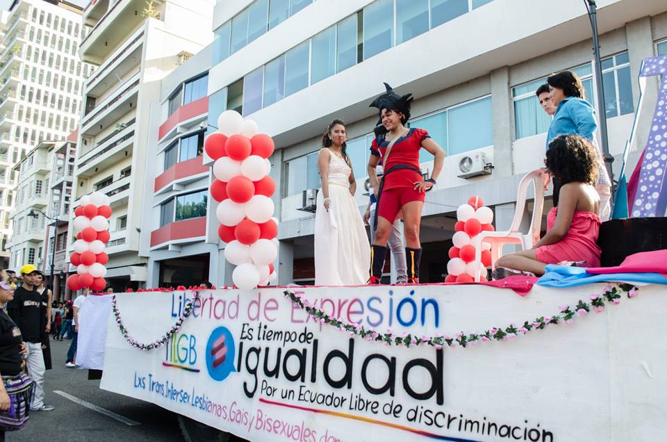 Orgullo LGBT Gay Ecuador Guayaquil 2015 - Asociación Silueta X (61)