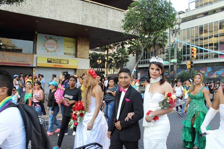 Orgullo LGBT Gay Ecuador Guayaquil 2015 - Asociación Silueta X (69)