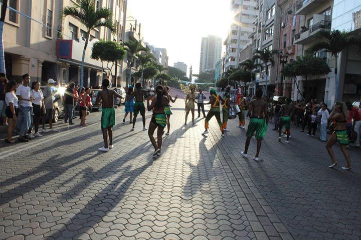 Orgullo LGBT Gay Ecuador Guayaquil 2015 - Asociación Silueta X (85)