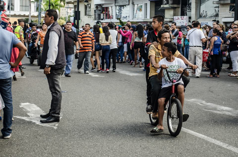 Orgullo LGBT Gay Ecuador Guayaquil 2015 - Asociación Silueta X (95)