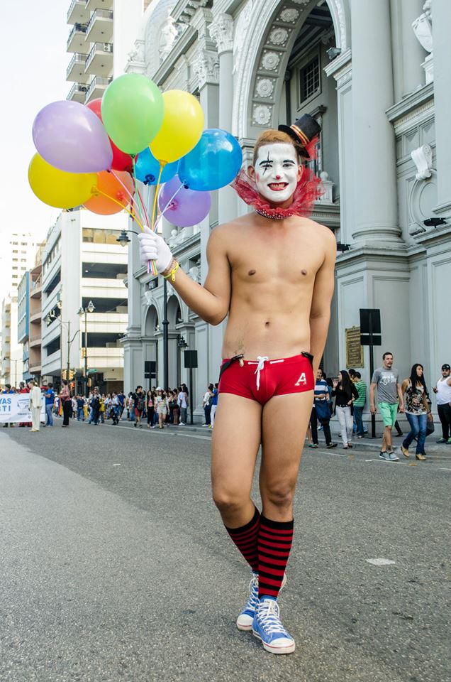 Orgullo LGBT Gay Ecuador Guayaquil 2015 - Asociación Silueta X (98)
