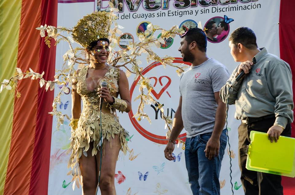 Orgullo LGBT Gay Ecuador Guayaquil 2015 - Asociación Silueta X con Diane Rodríguez DianeRodriguezz  (1)