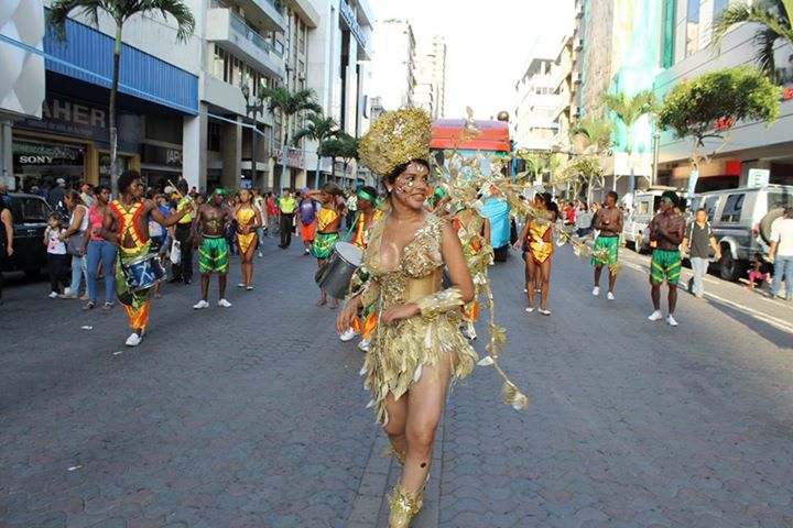 Orgullo LGBT Gay Ecuador Guayaquil 2015 - Asociación Silueta X con Diane Rodríguez DianeRodriguezz  (29)