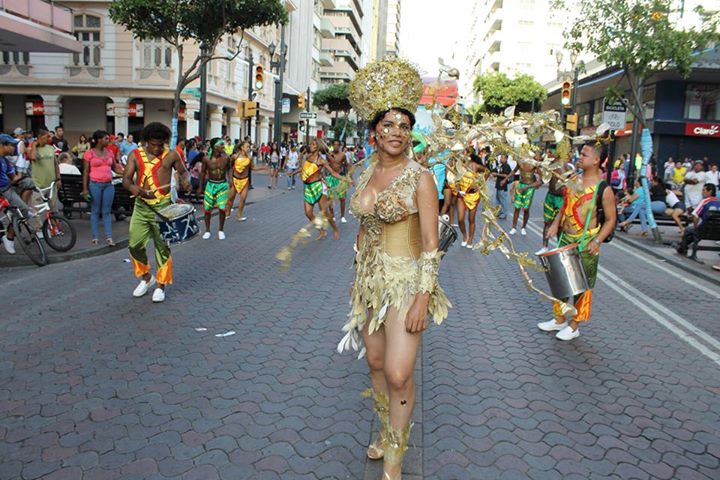 Orgullo LGBT Gay Ecuador Guayaquil 2015 - Asociación Silueta X con Diane Rodríguez DianeRodriguezz  (31)