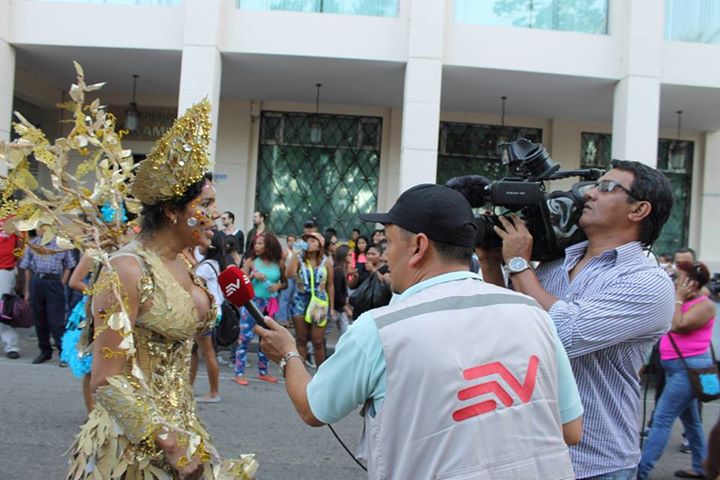 Orgullo LGBT Gay Ecuador Guayaquil 2015 - Asociación Silueta X con Diane Rodríguez DianeRodriguezz  (32)