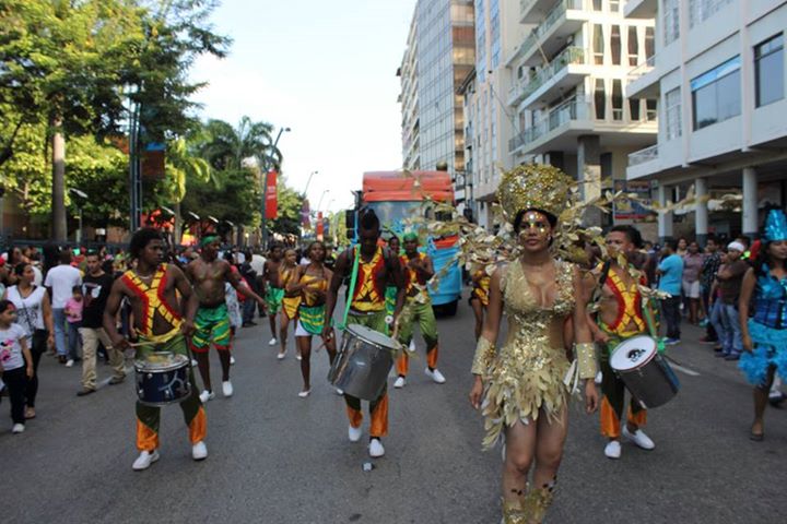 Orgullo LGBT Gay Ecuador Guayaquil 2015 - Asociación Silueta X con Diane Rodríguez DianeRodriguezz  (46)