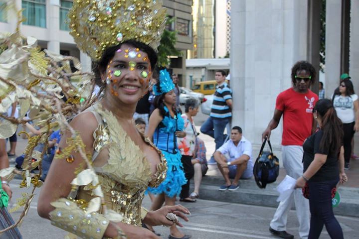 Orgullo LGBT Gay Ecuador Guayaquil 2015 - Asociación Silueta X con Diane Rodríguez DianeRodriguezz  (62)