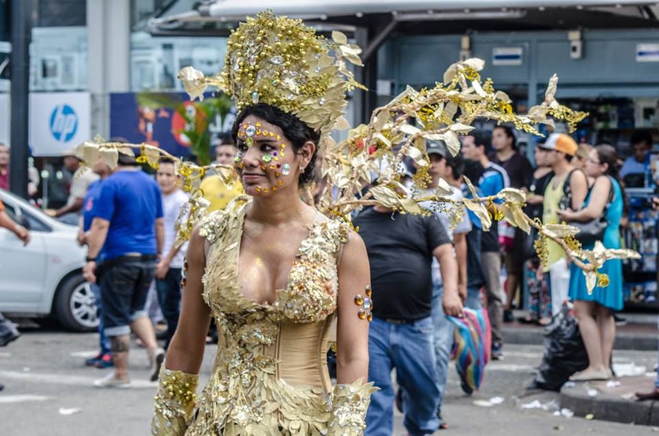Orgullo LGBT Gay Ecuador Guayaquil 2015 - Asociación Silueta X con Diane Rodríguez DianeRodriguezz  (65)