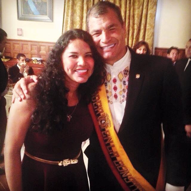 Diane Rodriguez representante federación LGBT y transexual junto a Econ. Rafael Correa en Almuerzo de Confraternidad