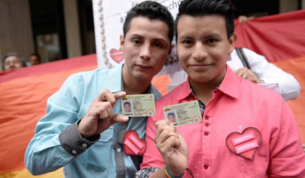 La comunidad GLBTI busca su nombre y género en la cédula -SiluetaX