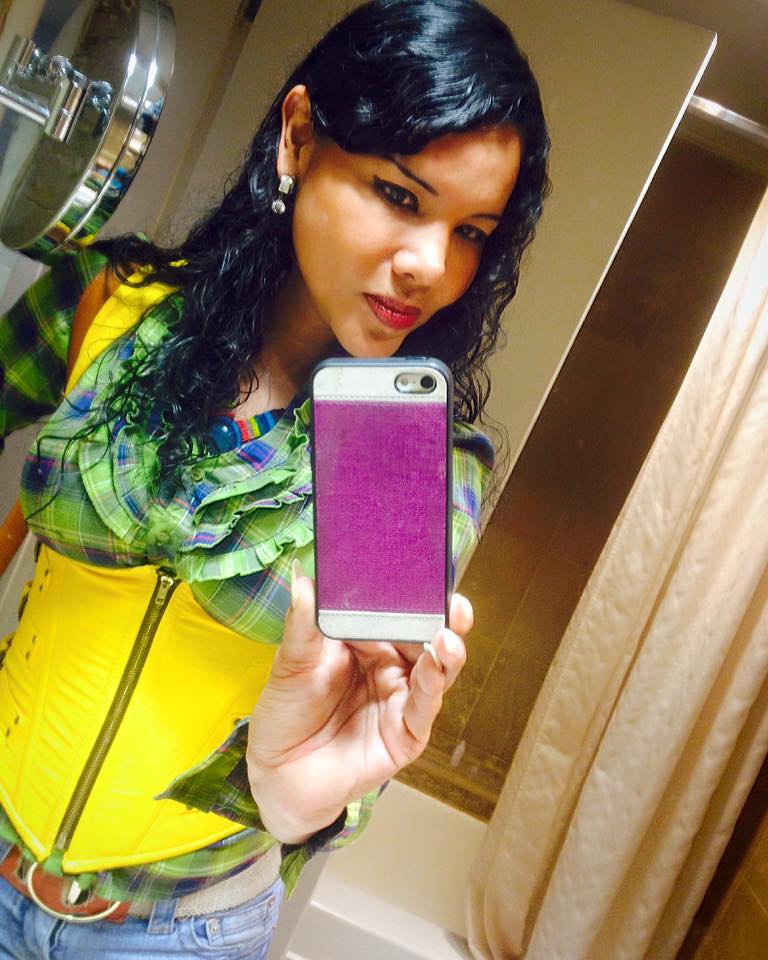 Diane Rodríguez - Activista Transexual LGBT de Ecuador - Selfie