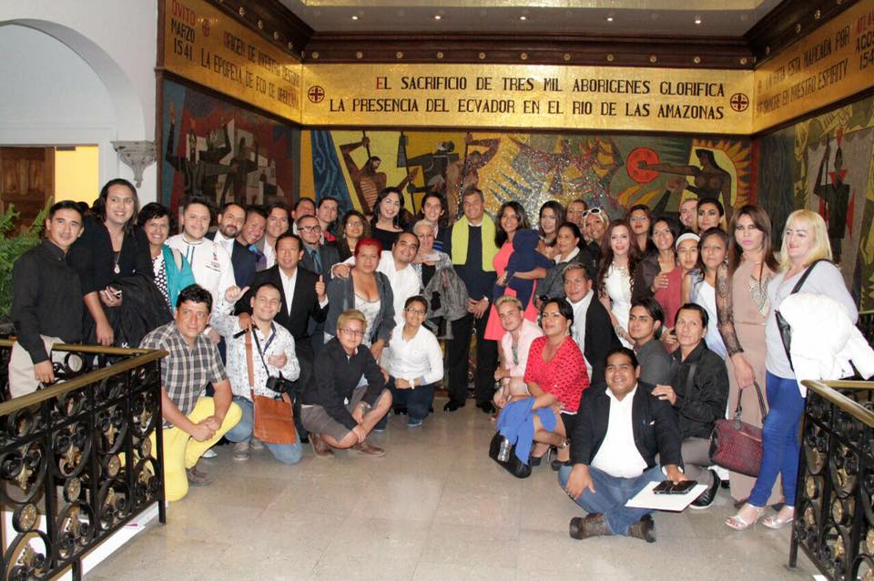 diane-rodriguez-y-colectivo-lgbti-federacion-se-reunieron-con-rafael-correa