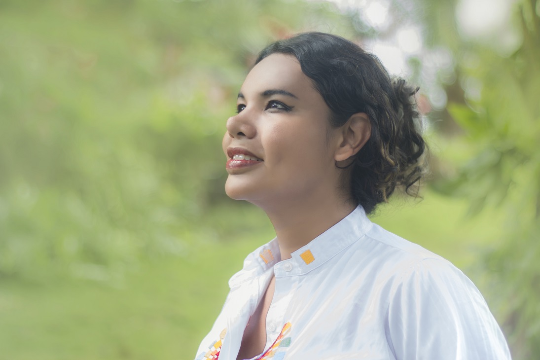 Diane Rodríguez Zambrano primera asambleista o diputada al congreso nacional abiertamente transexual LGBT en Ecuador GLBTI